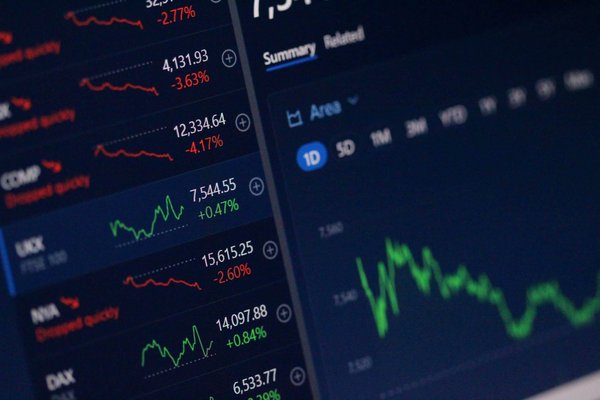 Comment anticiper les tendances du marché pour rester compétitif ?