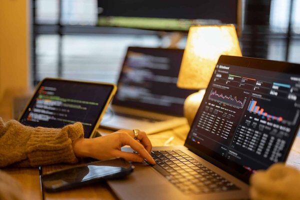 Tableau de bord pour entreprise : quel logiciel utiliser pour le créer ?